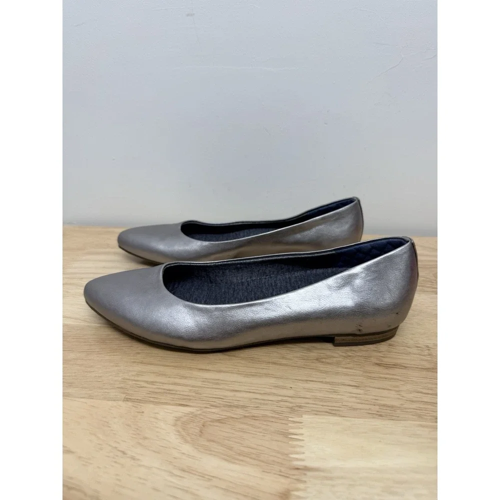 Dr. Scholl's Aston ballet flats in a pewter metallic Size 7.5 Women's #63